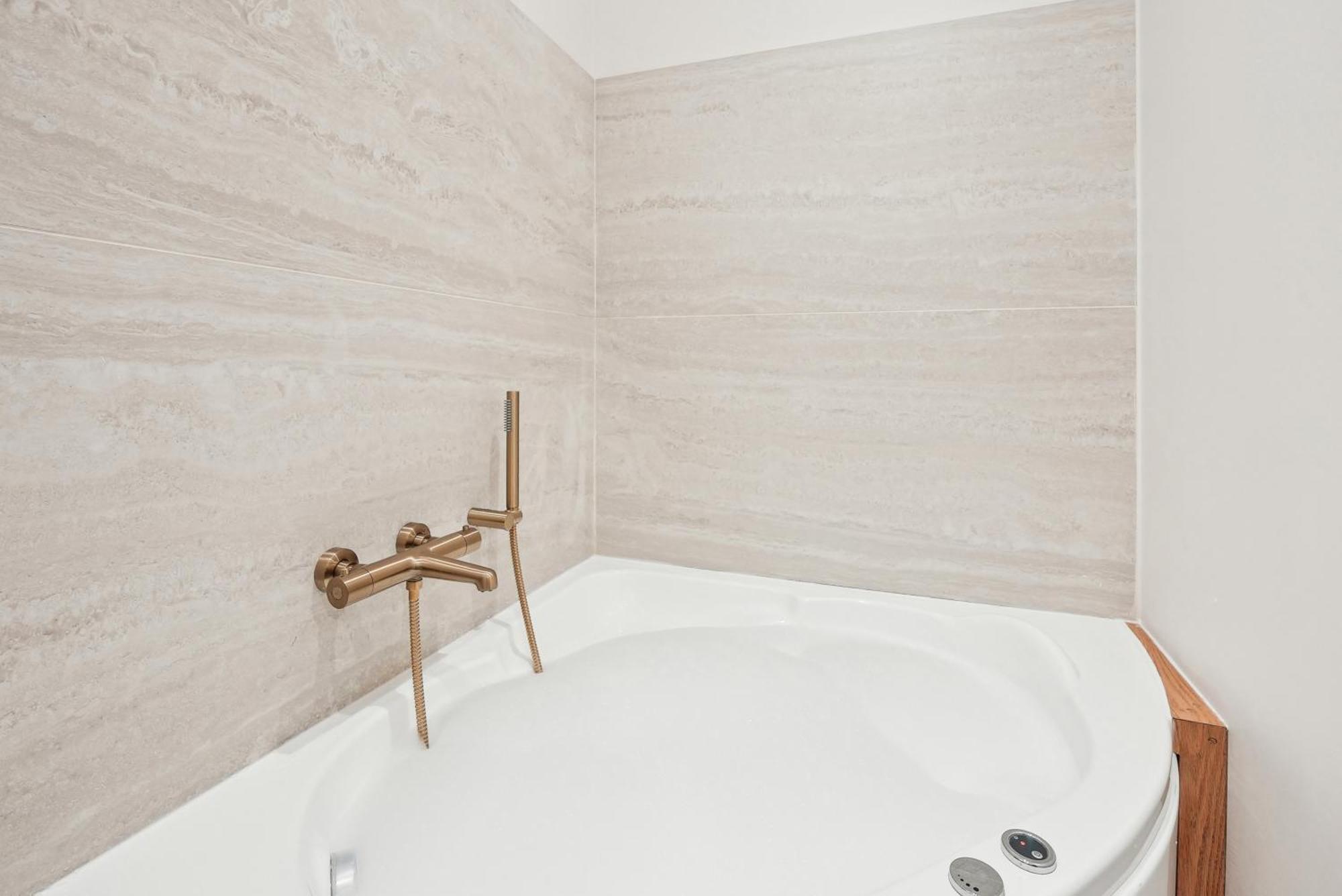 Lavie Maison Central & Hot Tub Bordeaux Exterior photo